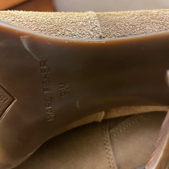 Marc Fisher Suede Ankle Boots 9.5 - Picture 4 of 4